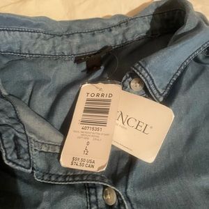 Torrid Chambray button up brand new